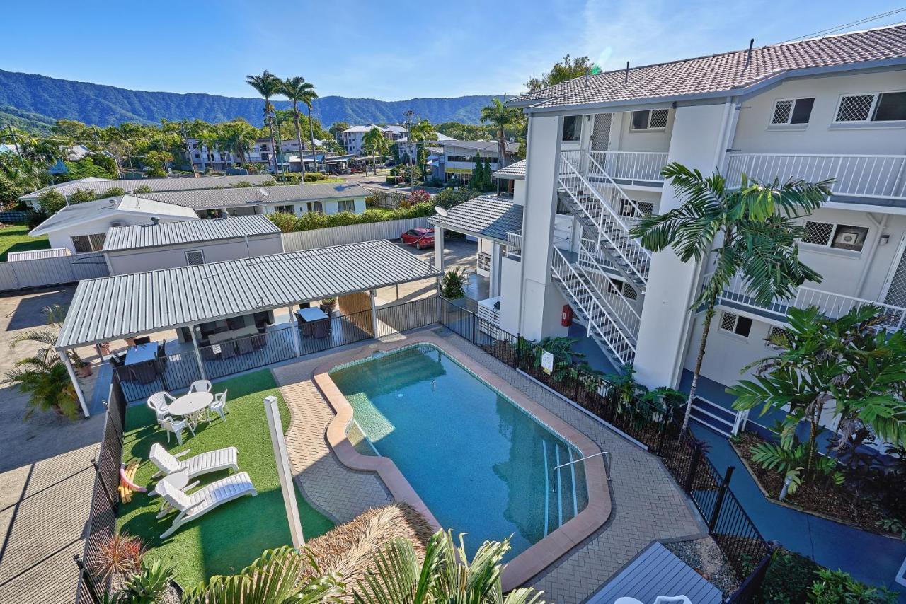 Cocos Holiday Apartments Trinity Beach Extérieur photo